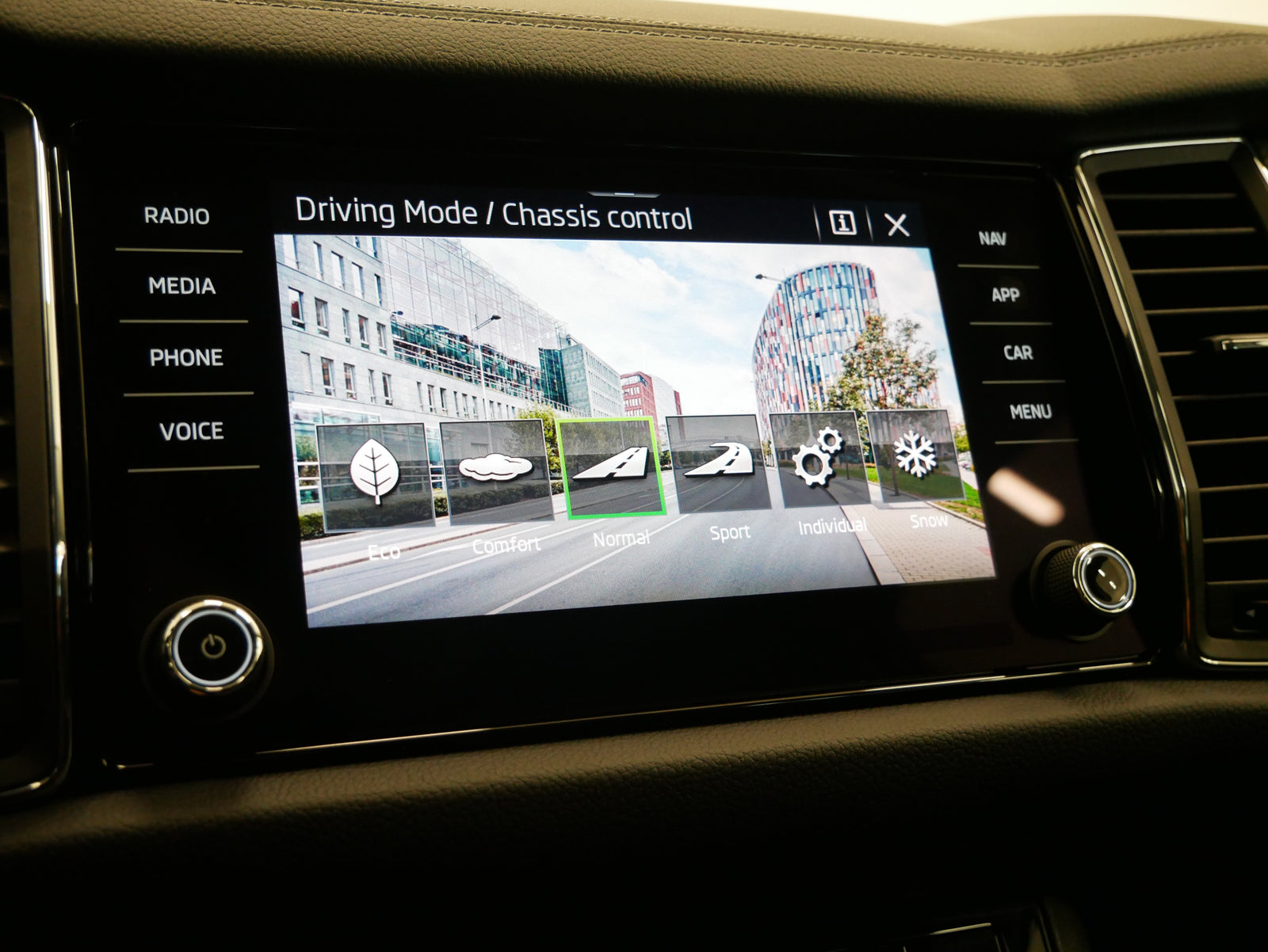 Škoda Kodiaq 2.0 TDI 147 kW 4x4 DSG Style+ – foto 23
