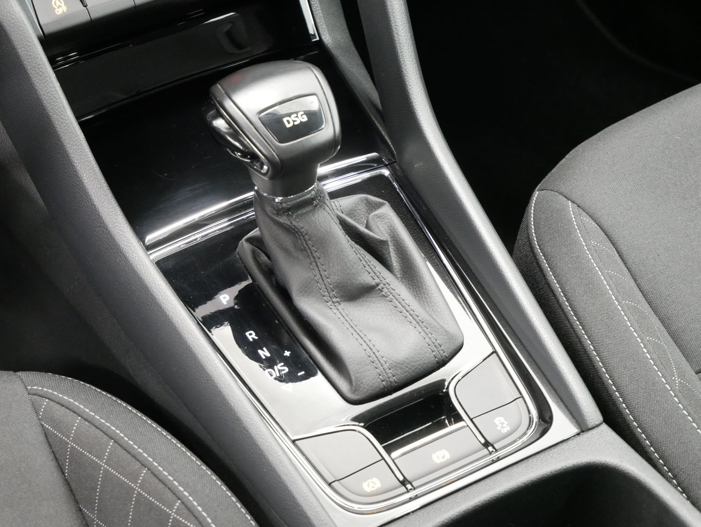 Škoda Karoq 1.6 TDI 85 kW Ambition