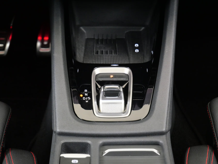 Škoda Octavia 2.0 TSI 195 kW DSG RS – foto 25