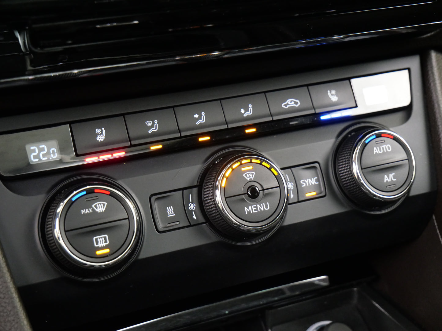 Škoda Superb 2.0 TDI 140 kW 4x4 L&K