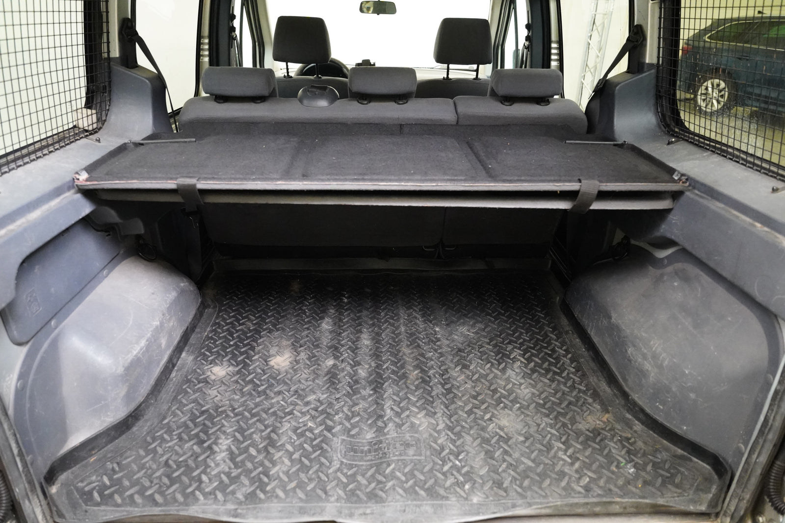 Ford Tourneo Connect 1.8 TDCI 81 kW – foto 25
