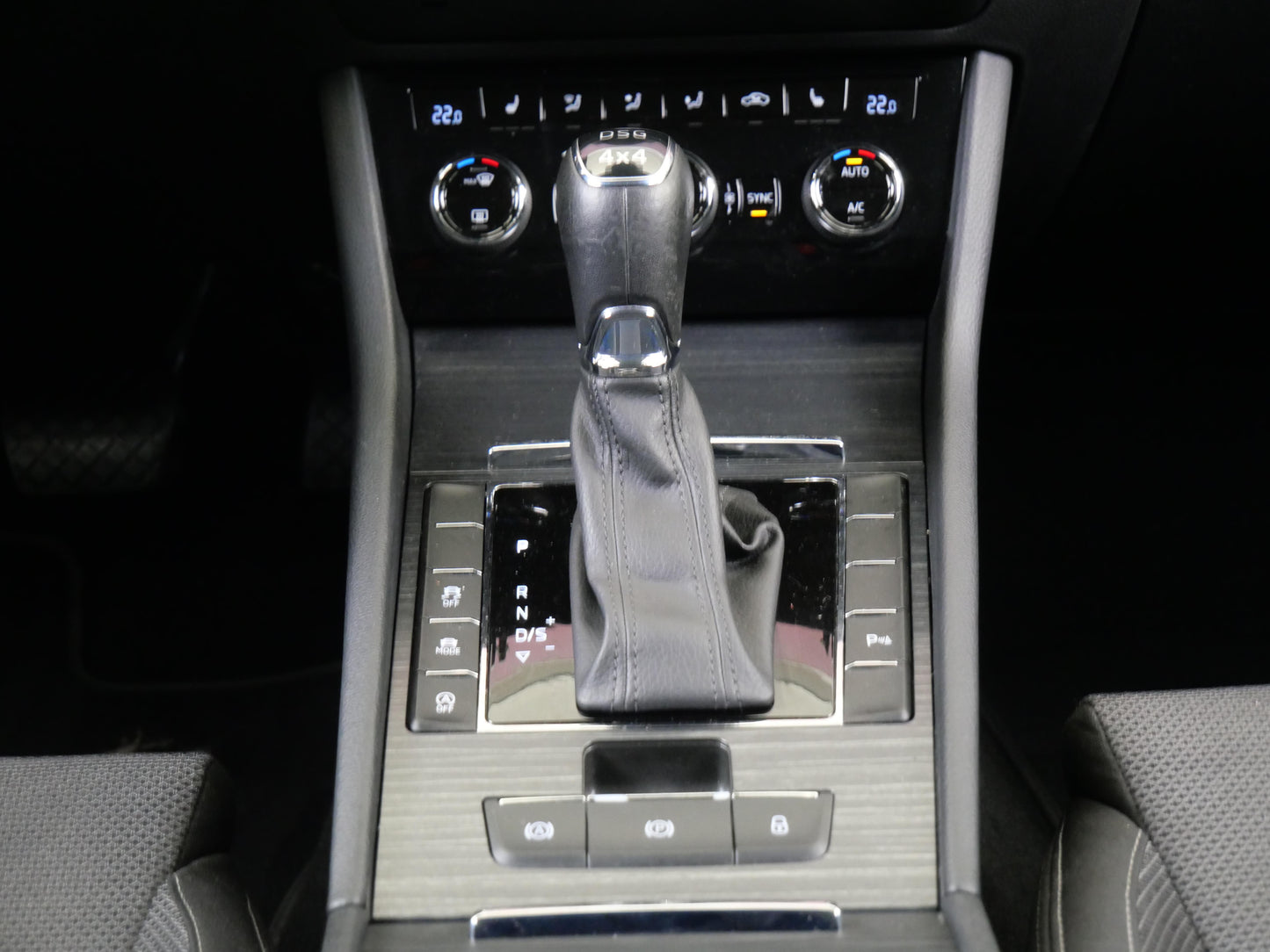 Škoda Superb 2.0 TDI 140 kW 4x4 Style