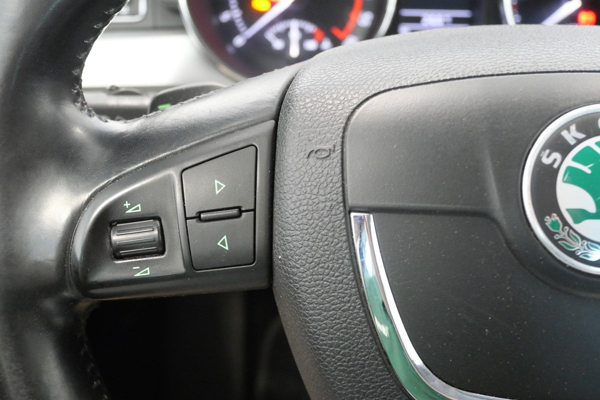Škoda Superb 2.0 TDI 103 kW Exclusive 4x4 – foto 15
