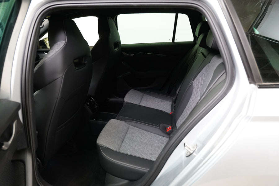 Škoda Octavia 1.5 eTSI 110 kW DSG Sportline – foto 25