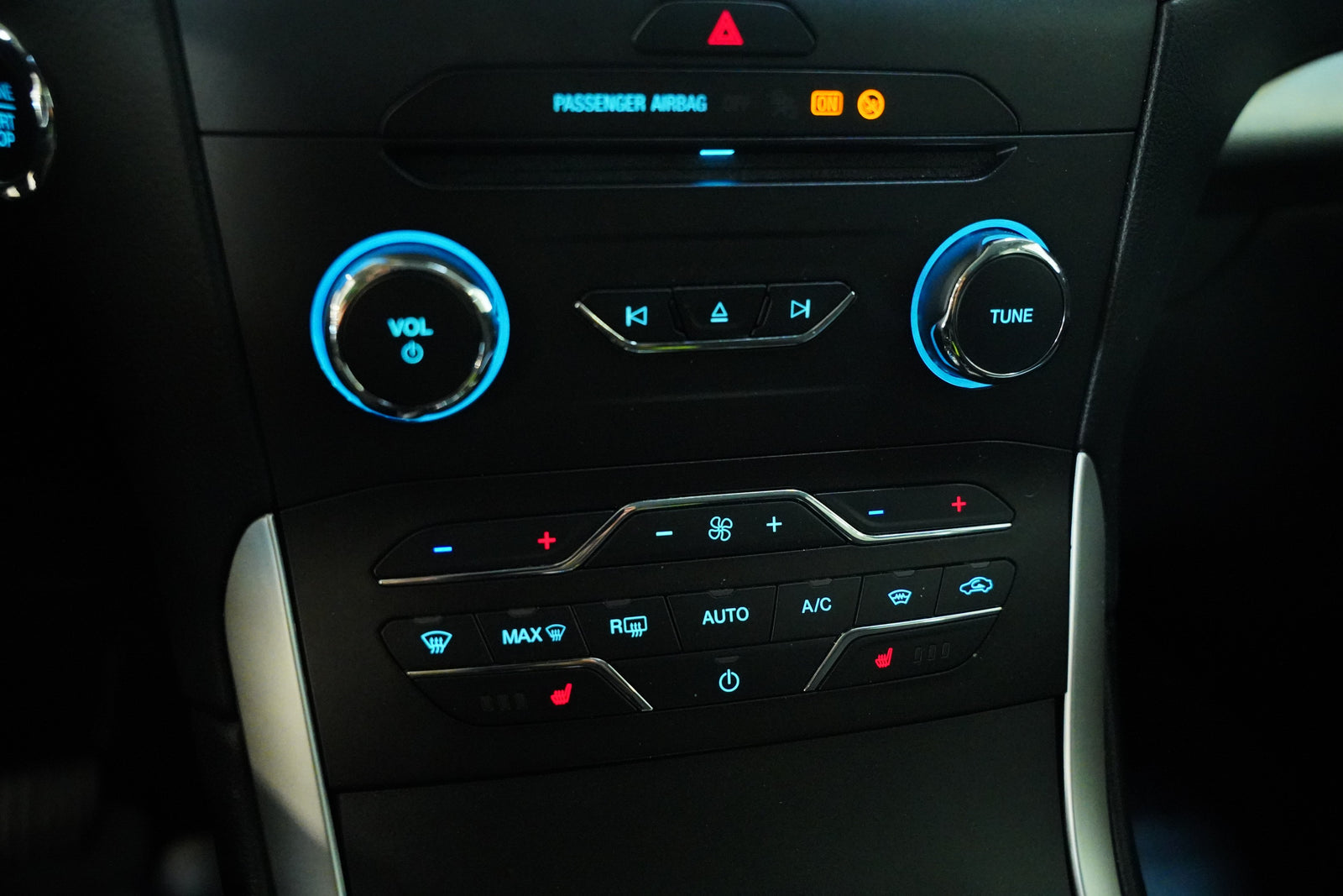 Ford S-MAX 2.0 TDCI 110 kW Titanium – foto 22