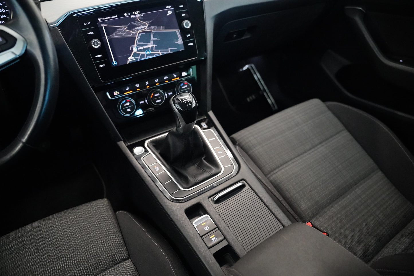 Volkswagen Passat 2.0 TDI 110 kW Business
