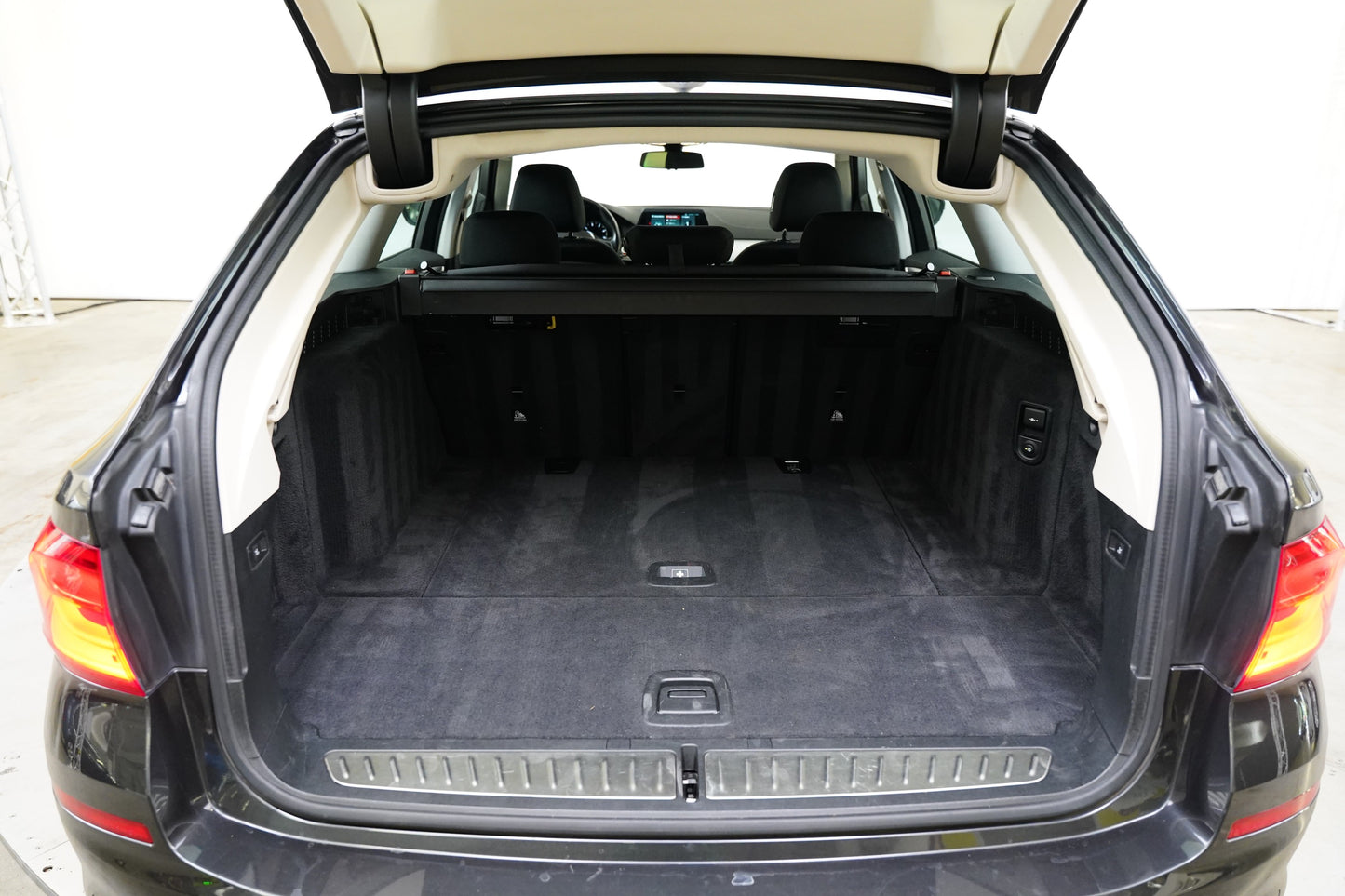 BMW 5 Series 520d xDrive 140 kW