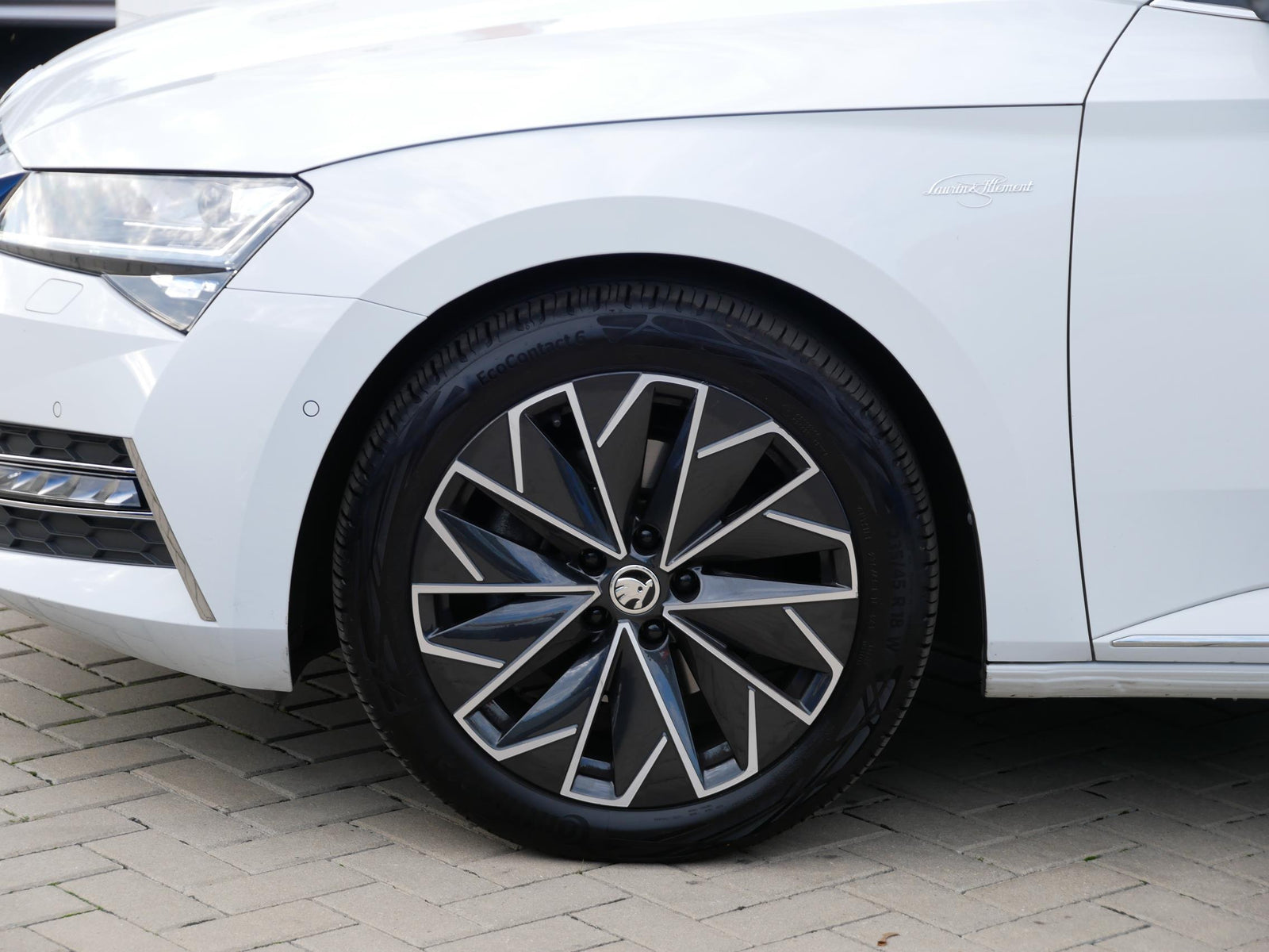 Škoda Superb 2.0 TDI 147 kW L&K – foto 25