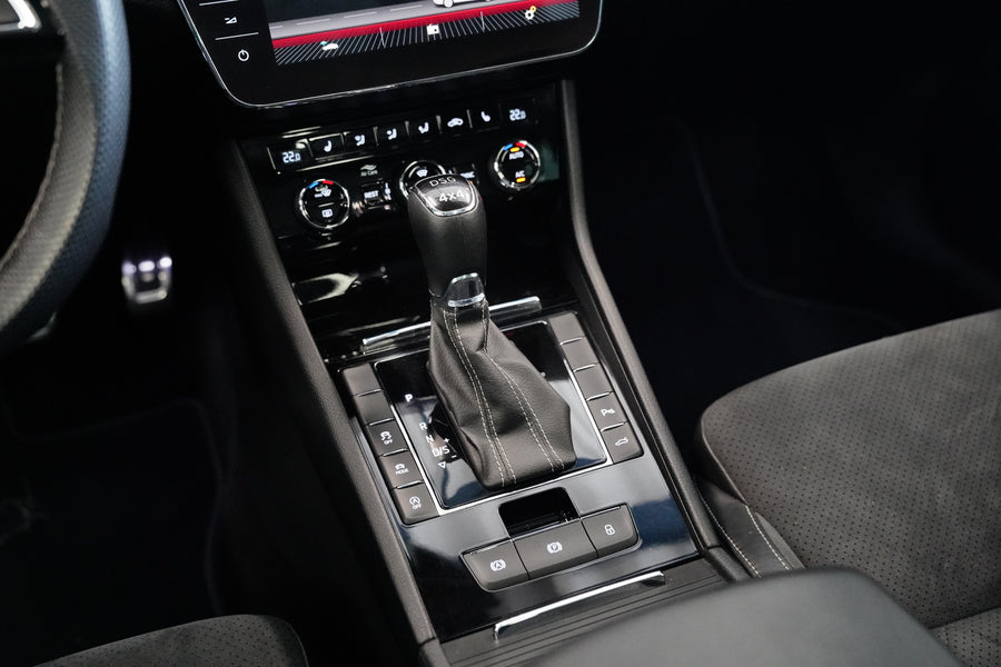 Škoda Superb 2.0 TDI 140 kW DSG 4x4 – foto 25