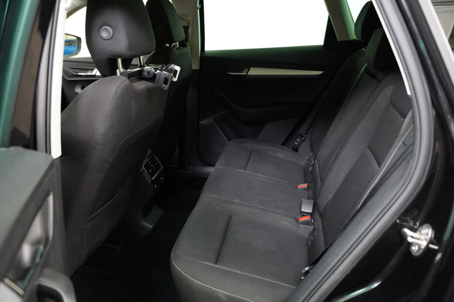 Škoda Karoq 1.5 TSI 110 kW Ambition – foto 25