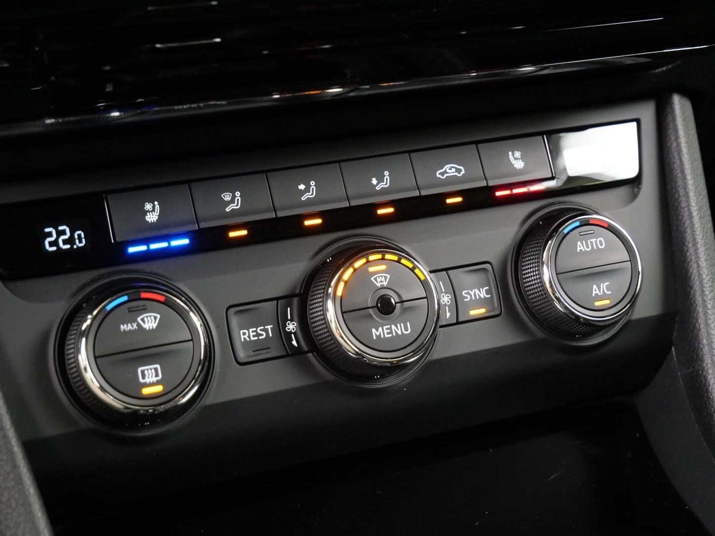 Škoda Superb 2.0 TSI 162 kW DSG L&K