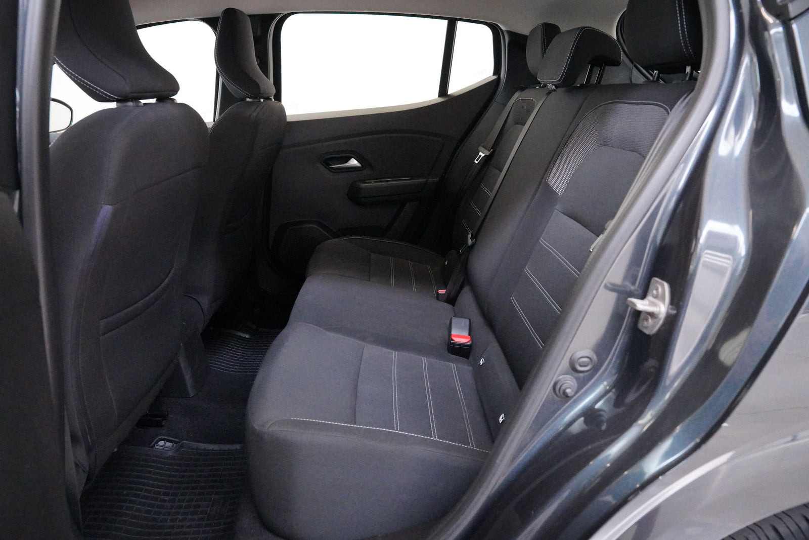 Dacia Sandero 1.0 TCe 67 kW Comfort – foto 25