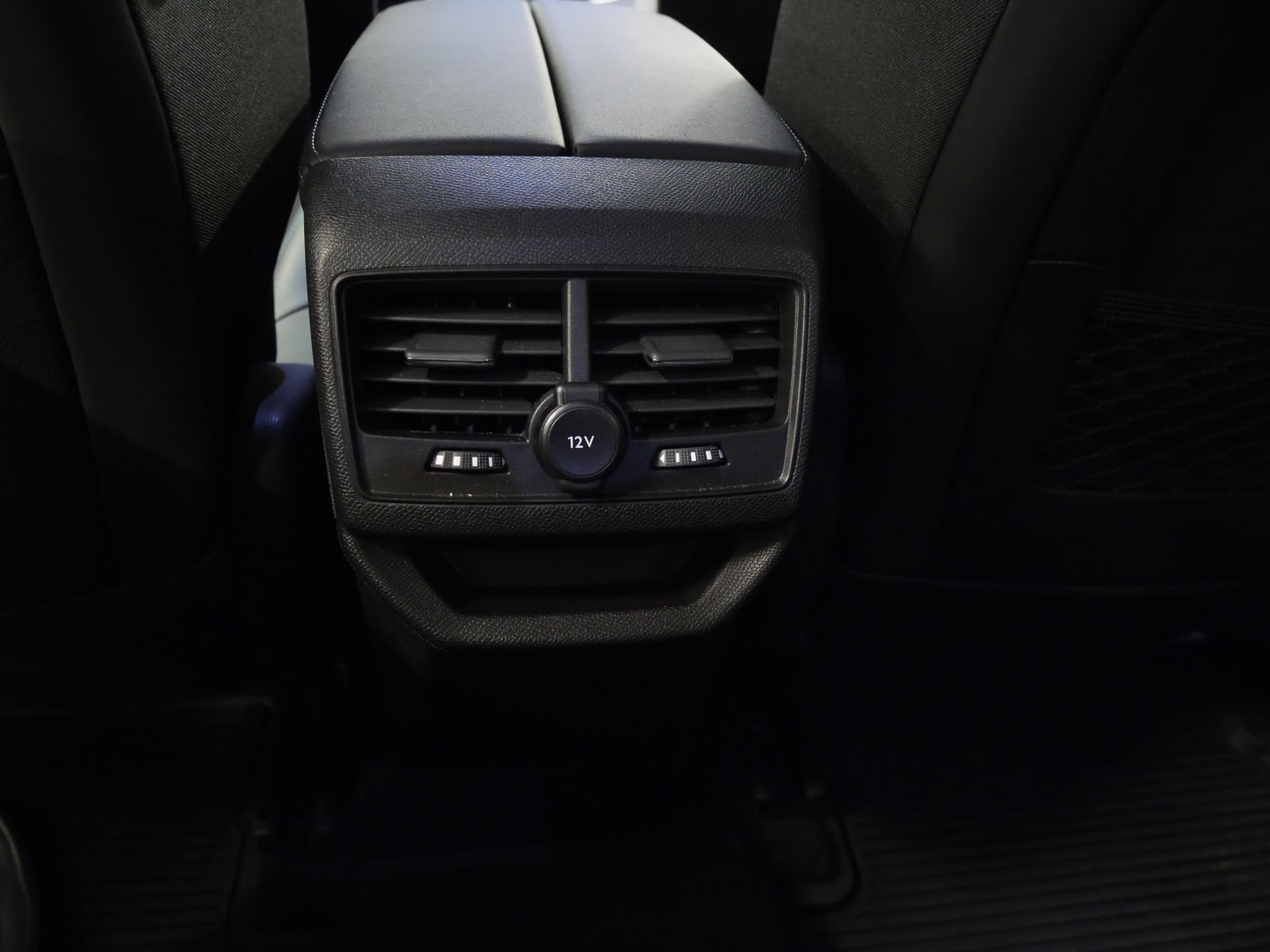 Peugeot 3008 1.5 BlueHDi 96 kW ALLURE
