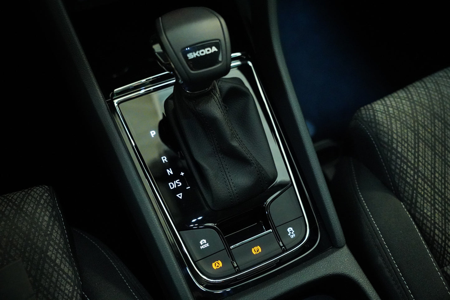 Škoda Karoq 1.5 TSI 110 kW Top Selection