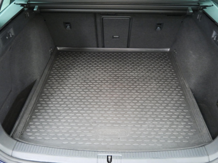 Volkswagen Golf 2.0 TSI 221 kW 4Motion "R" – foto 25