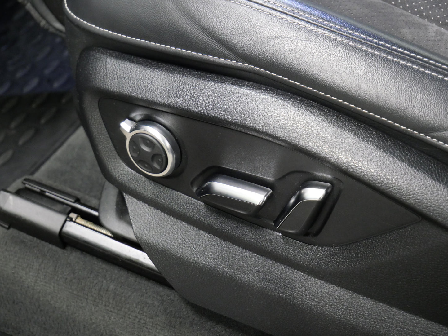 Audi Q7 3.0 TDI V6 200 kW S line