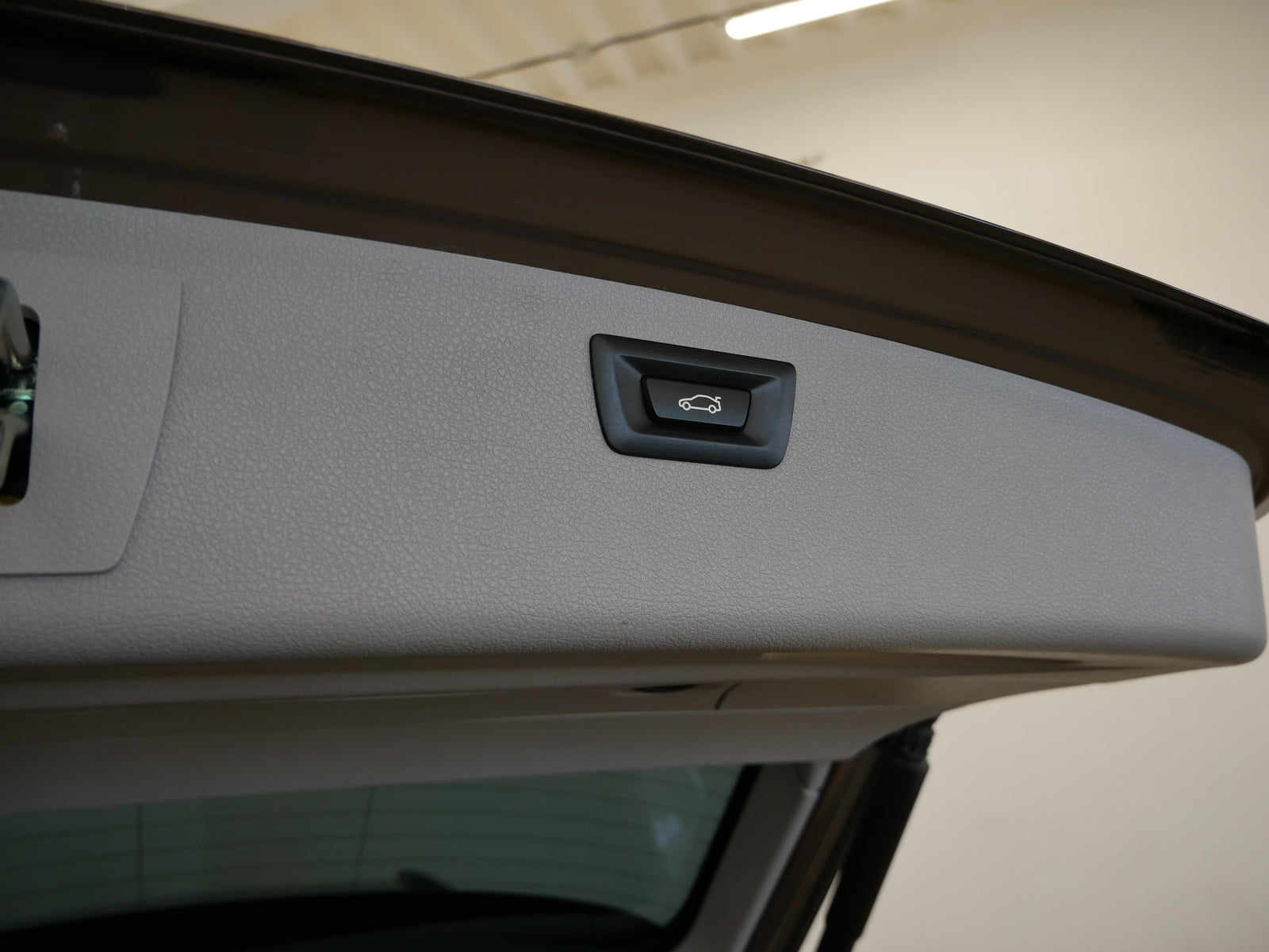 BMW Řada 3 318d 105 kW xDrive Touring – foto 25