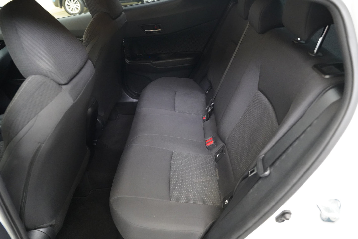 Toyota C-HR 1.8 Hybrid 90 kW Flow