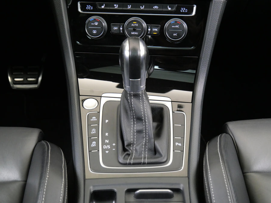 Volkswagen Golf 2.0 TSI 221 kW 4Motion "R" – foto 24