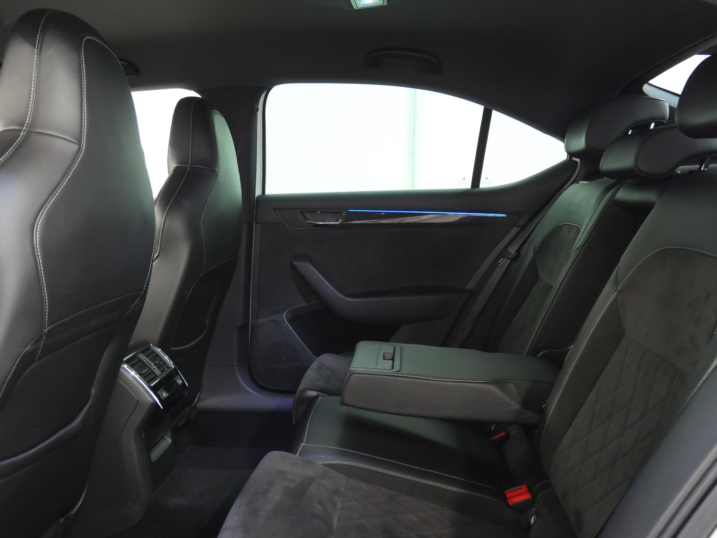 Škoda Superb 2.0 TDI 110 kW Sportline