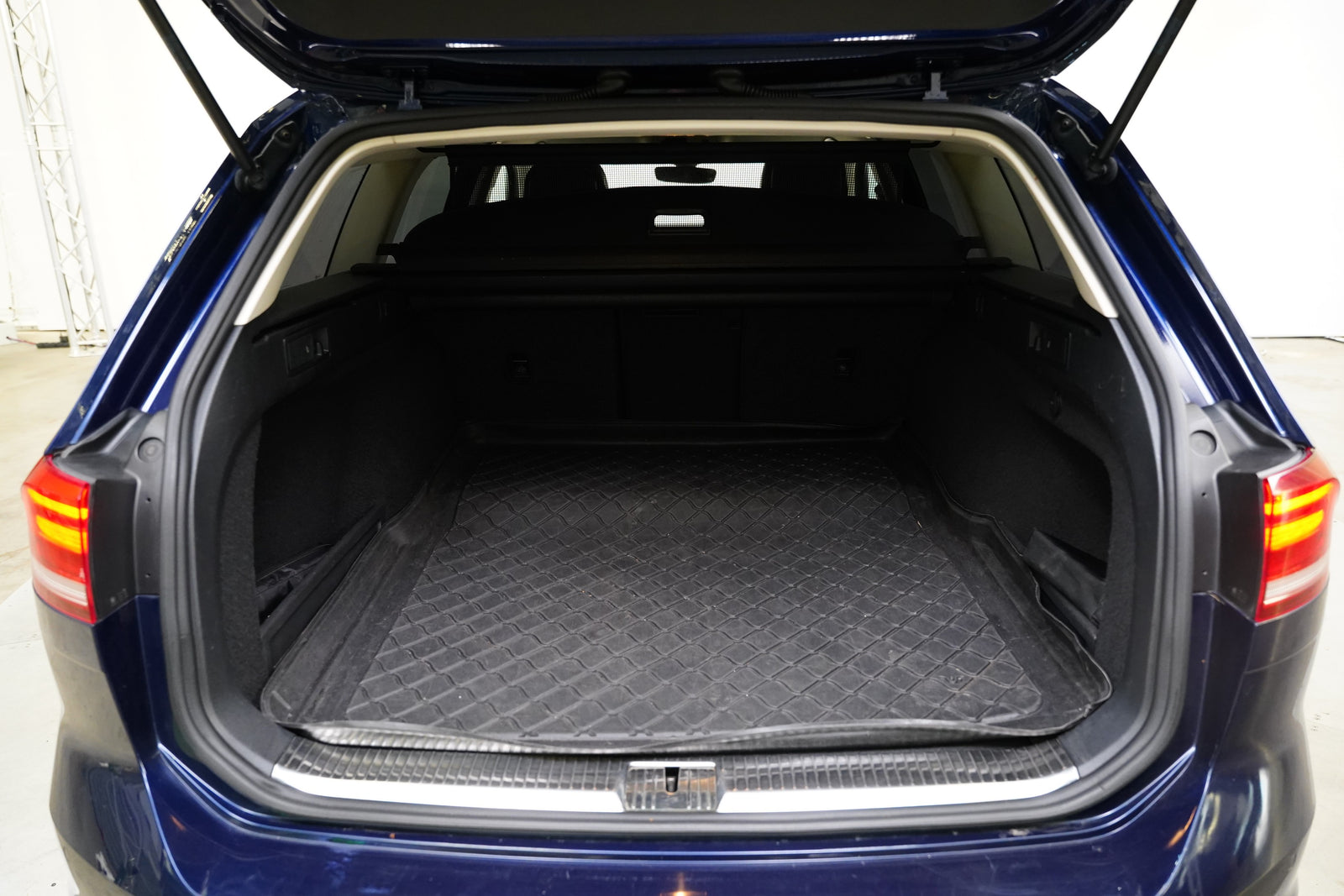 Volkswagen Passat 2.0 TDI 110kW DSG Comfortline – foto 25
