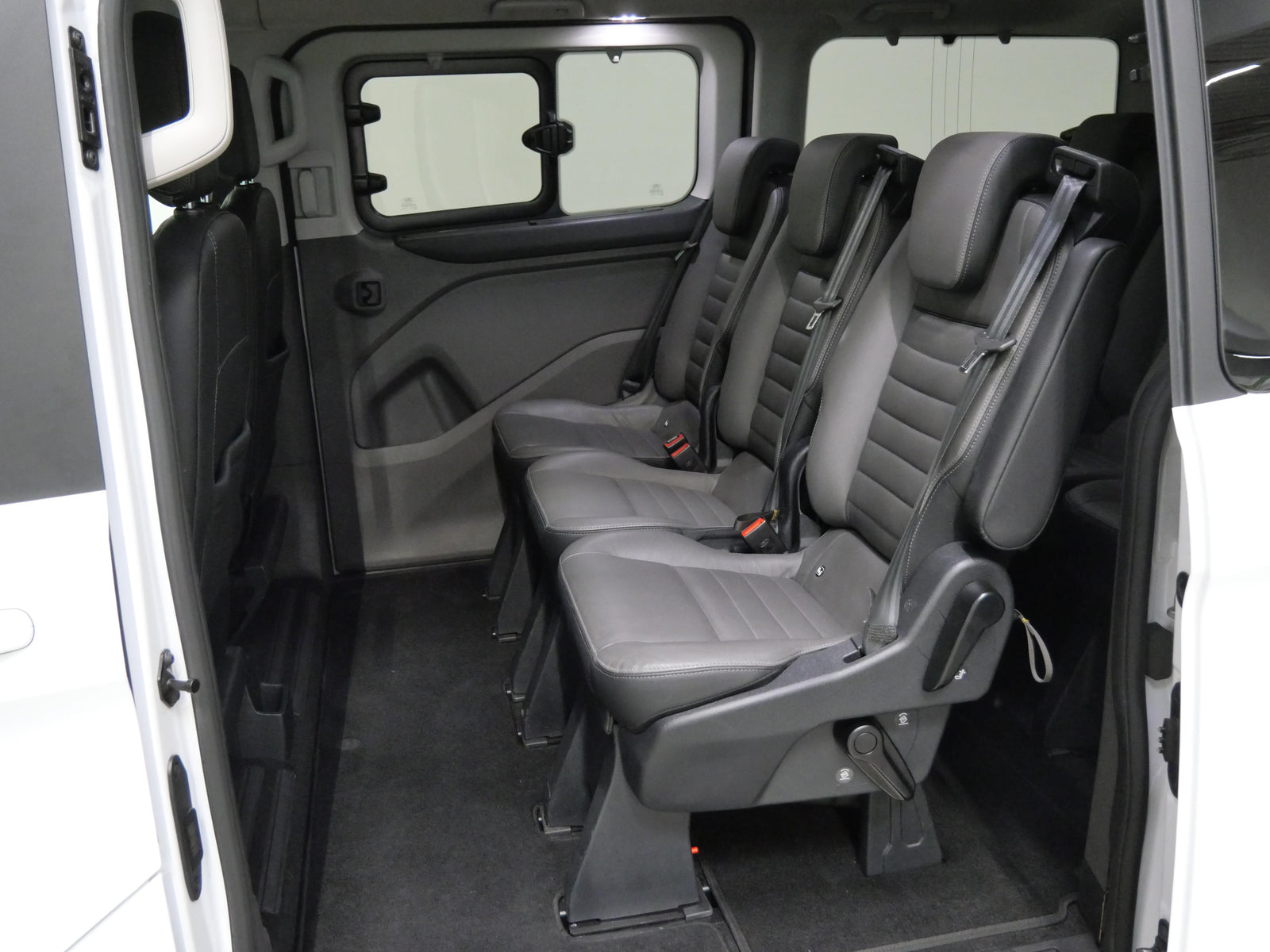 Ford Tourneo Custom 2.0 TDCI 136 kW Titanium X – foto 25