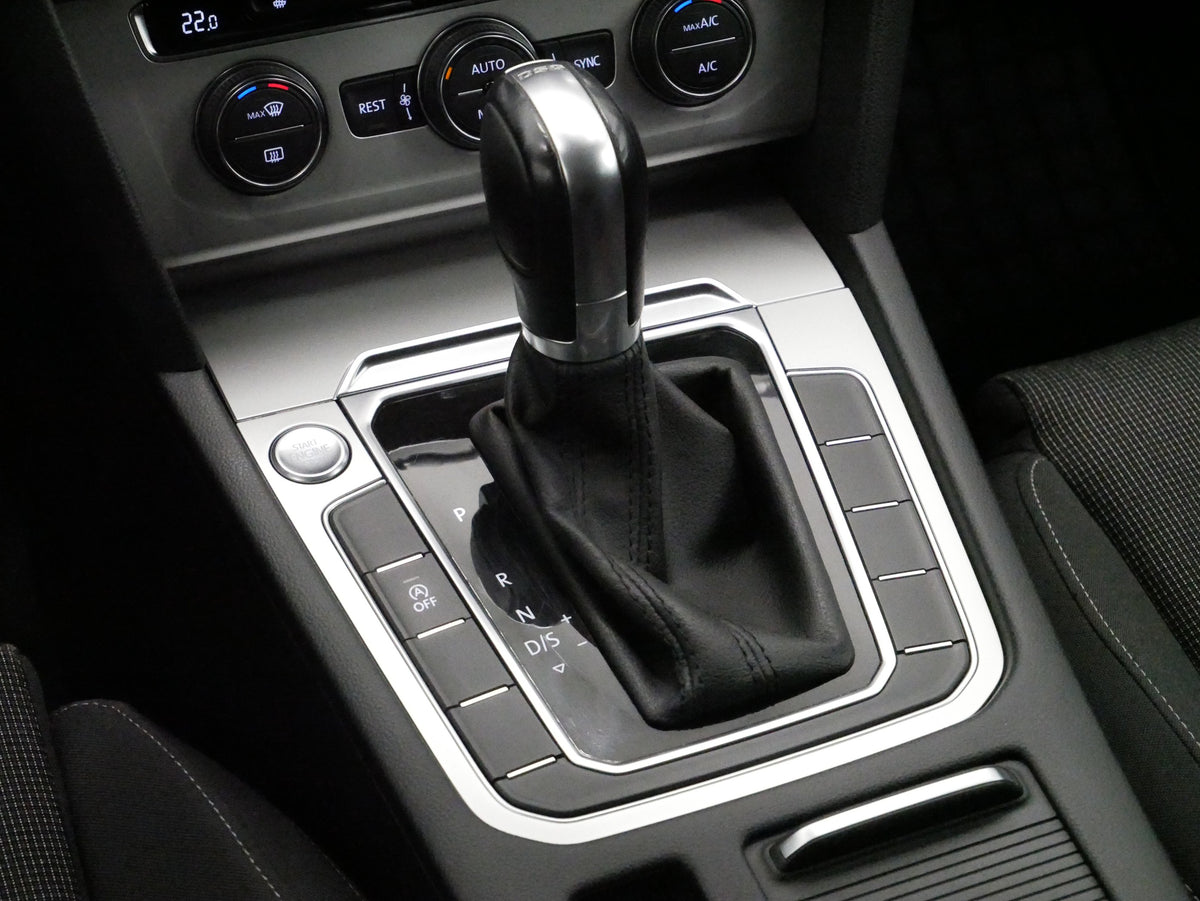 Volkswagen Passat 2.0 TDI 110kW Comfortline – foto 25