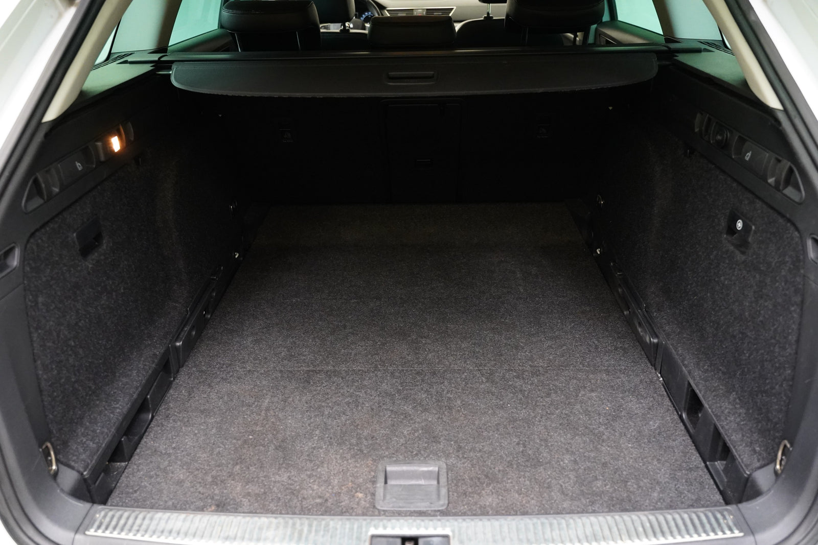 Škoda Superb 1.8 TSI 132 kW Style – foto 25