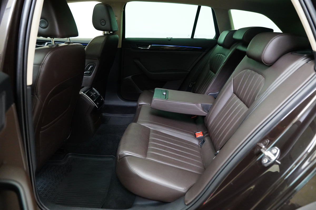 Škoda Superb 2.0 TDI 140 kW 4x4 L&K – foto 25