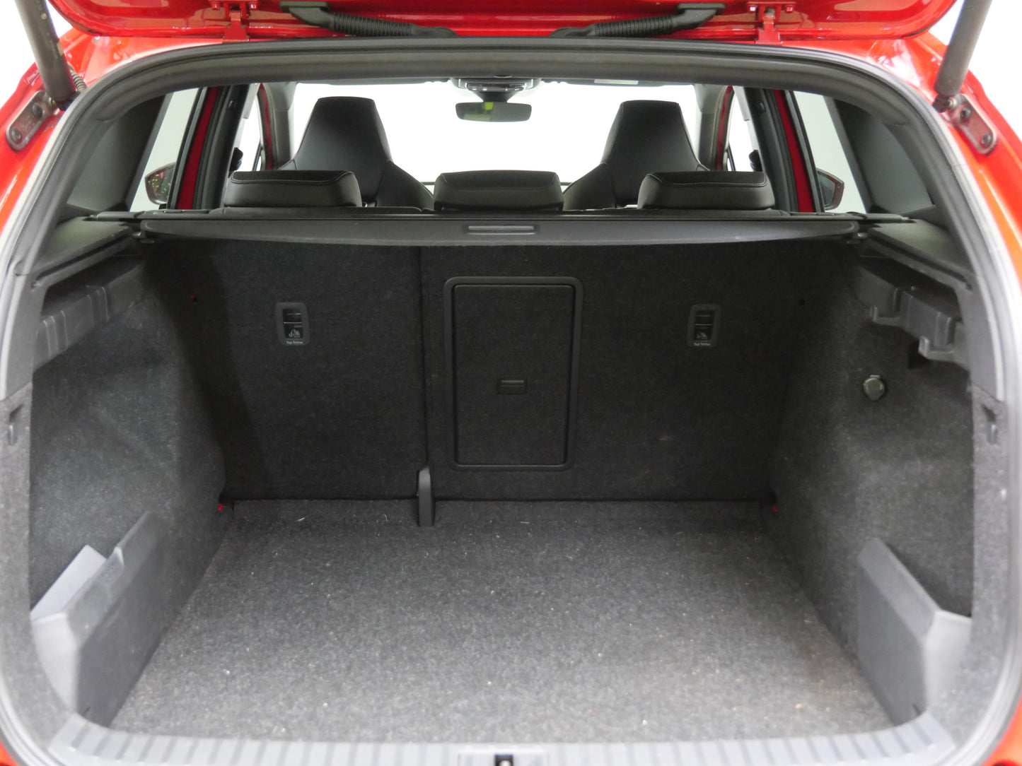 ŠKODA ENYAQ iV 80X 195/82 E1A