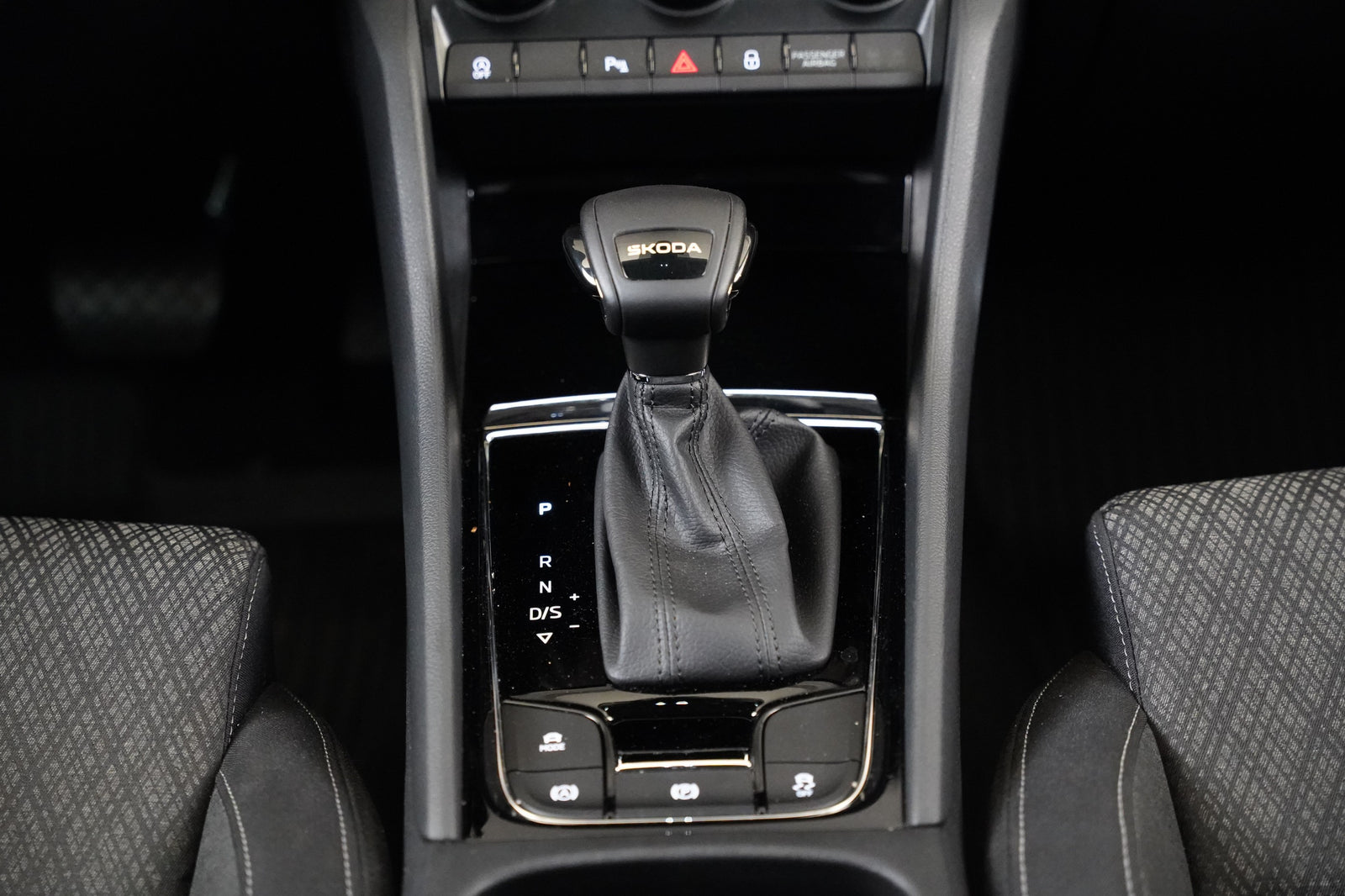 Škoda Karoq 1.5 TSI 110 kW Top Selection – foto 25