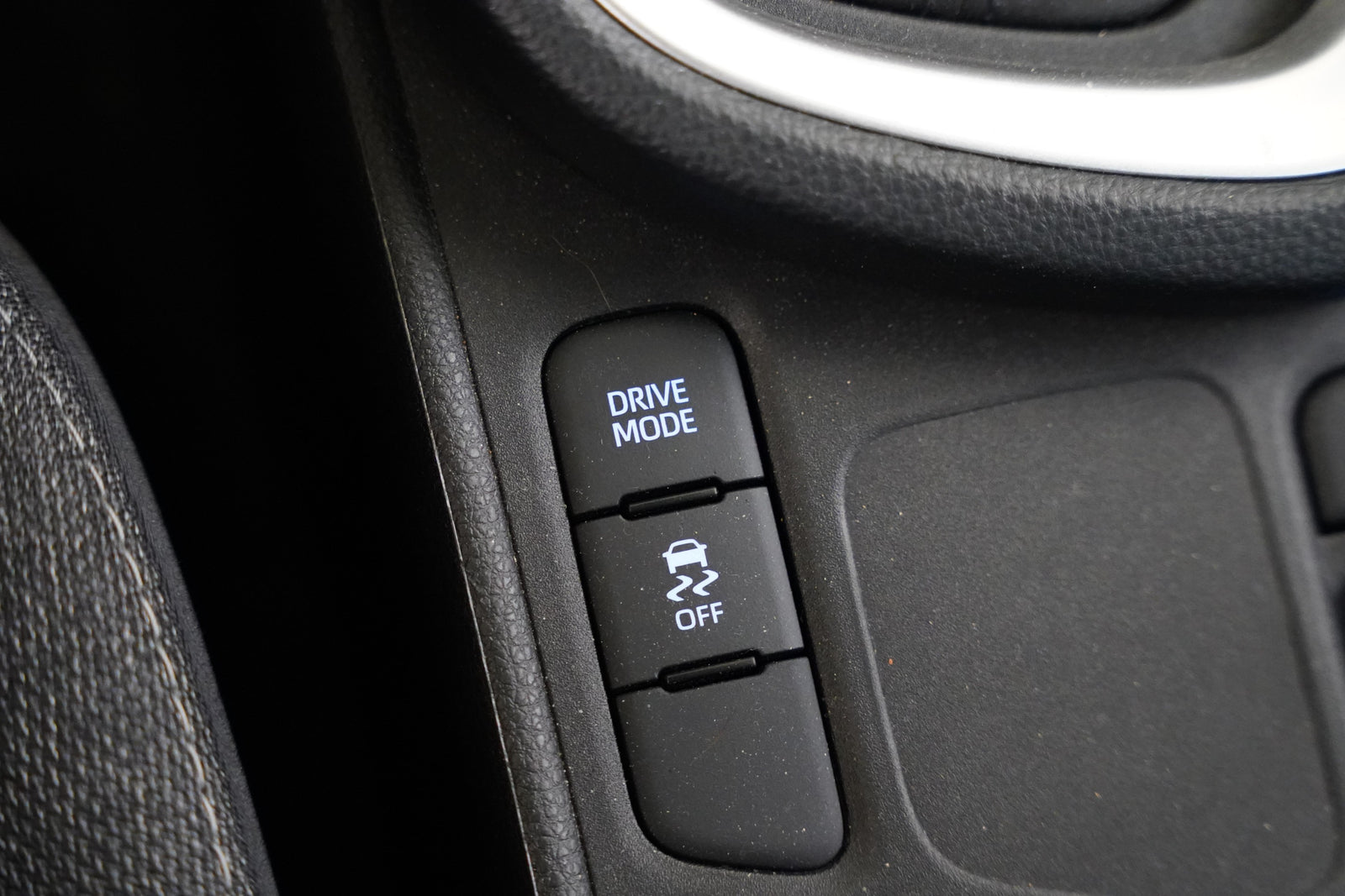 Toyota Yaris Cross 1.5 i 92 kW – foto 25