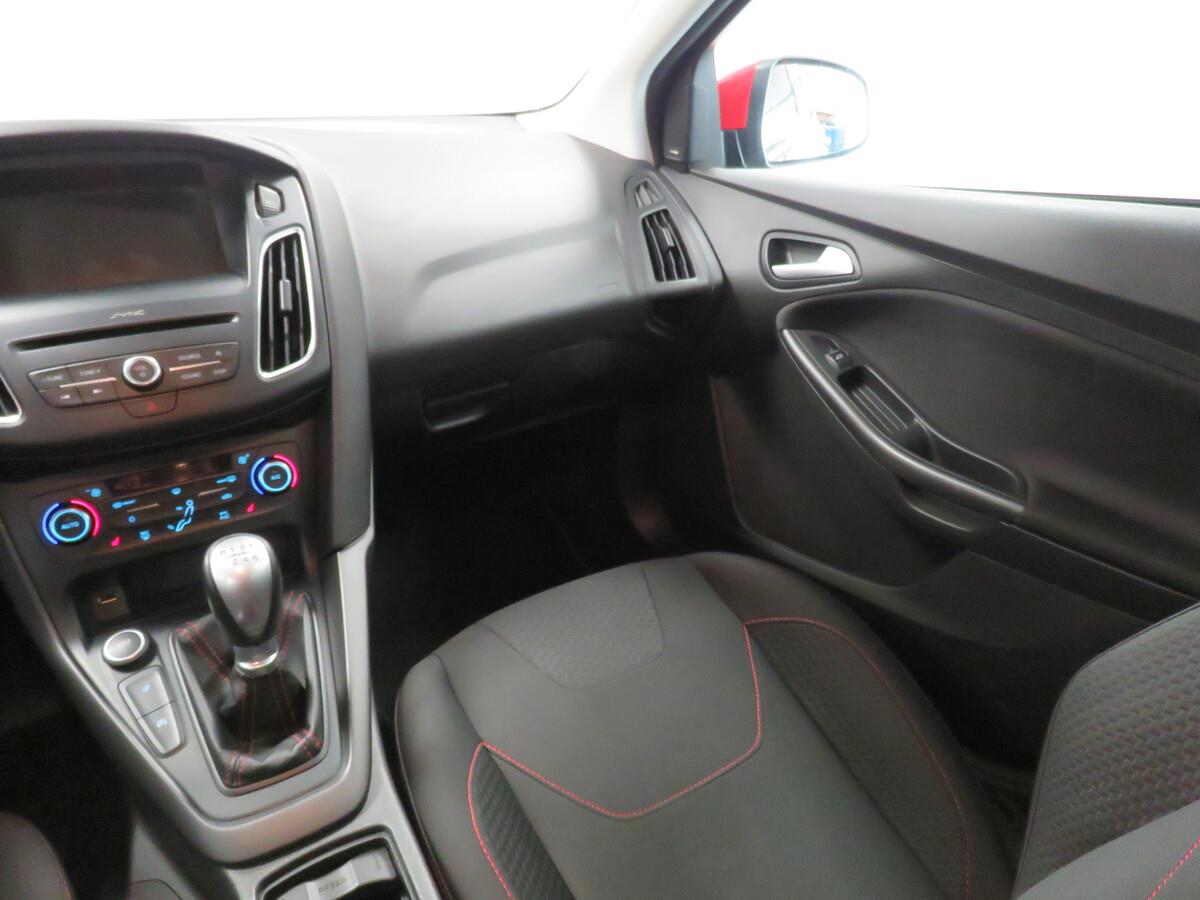 Ford Focus 1.5 EcoBoost 110kW B&R edition