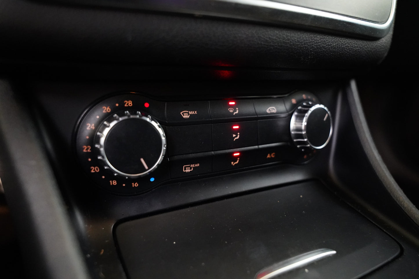 Mercedes-Benz CLA 200 115 kW AMG Line