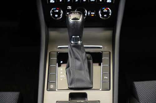 Škoda Superb 2.0 TDI 110 kW Style – foto 25