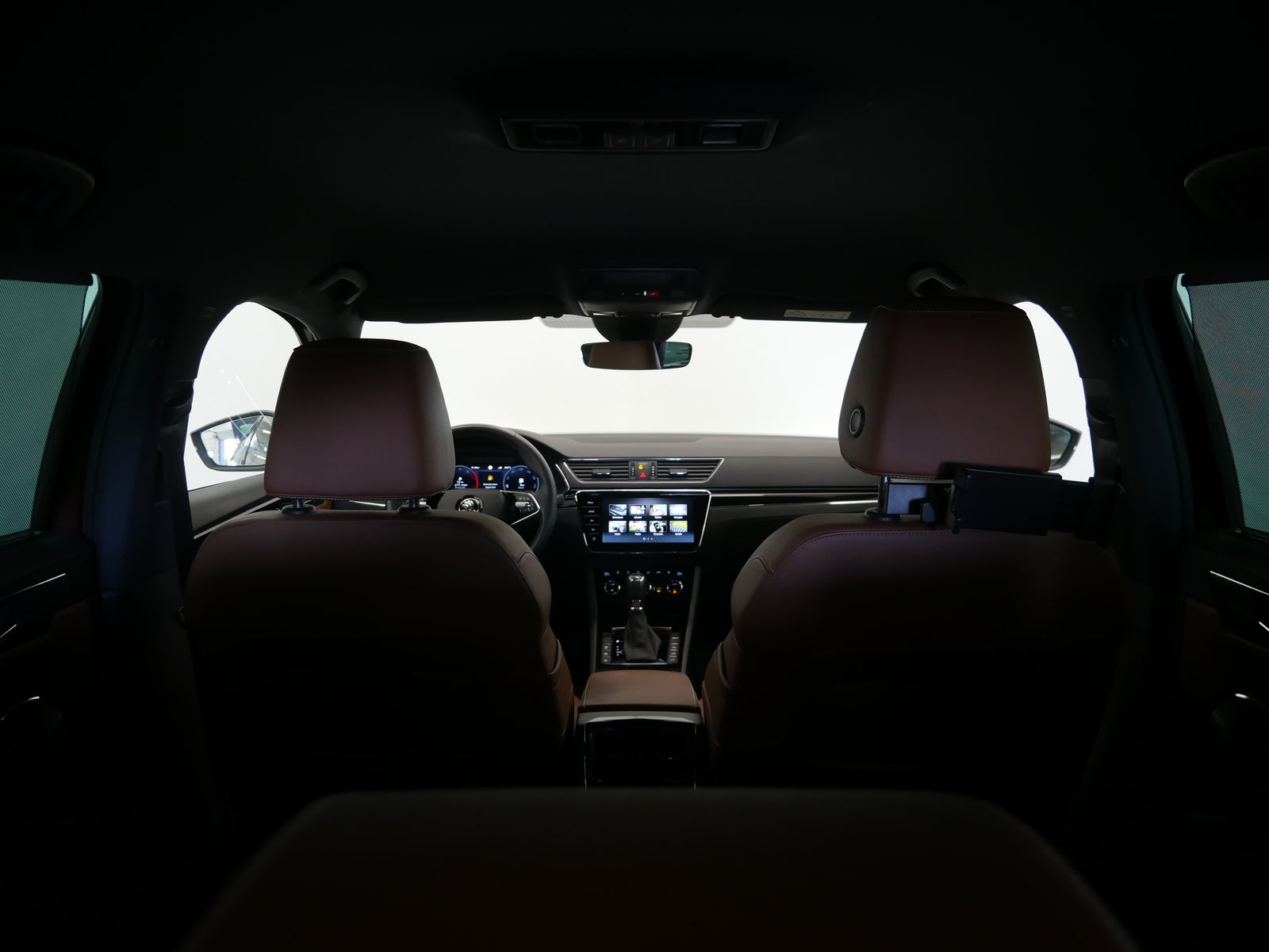 Škoda Superb 2.0 TDI 147 kW L&K – foto 27