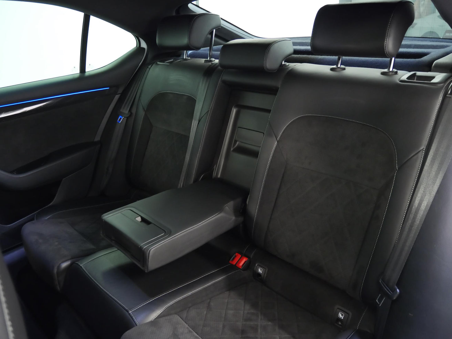 Škoda Superb 2.0 TDI 110 kW Sportline