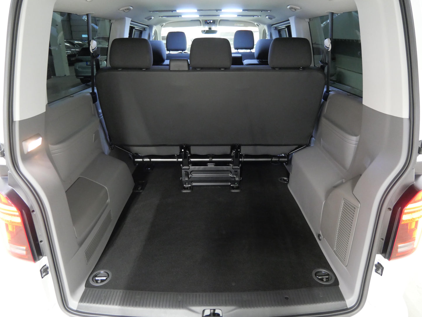Volkswagen Caravelle 2.0 TDI 110 kW DSG Long
