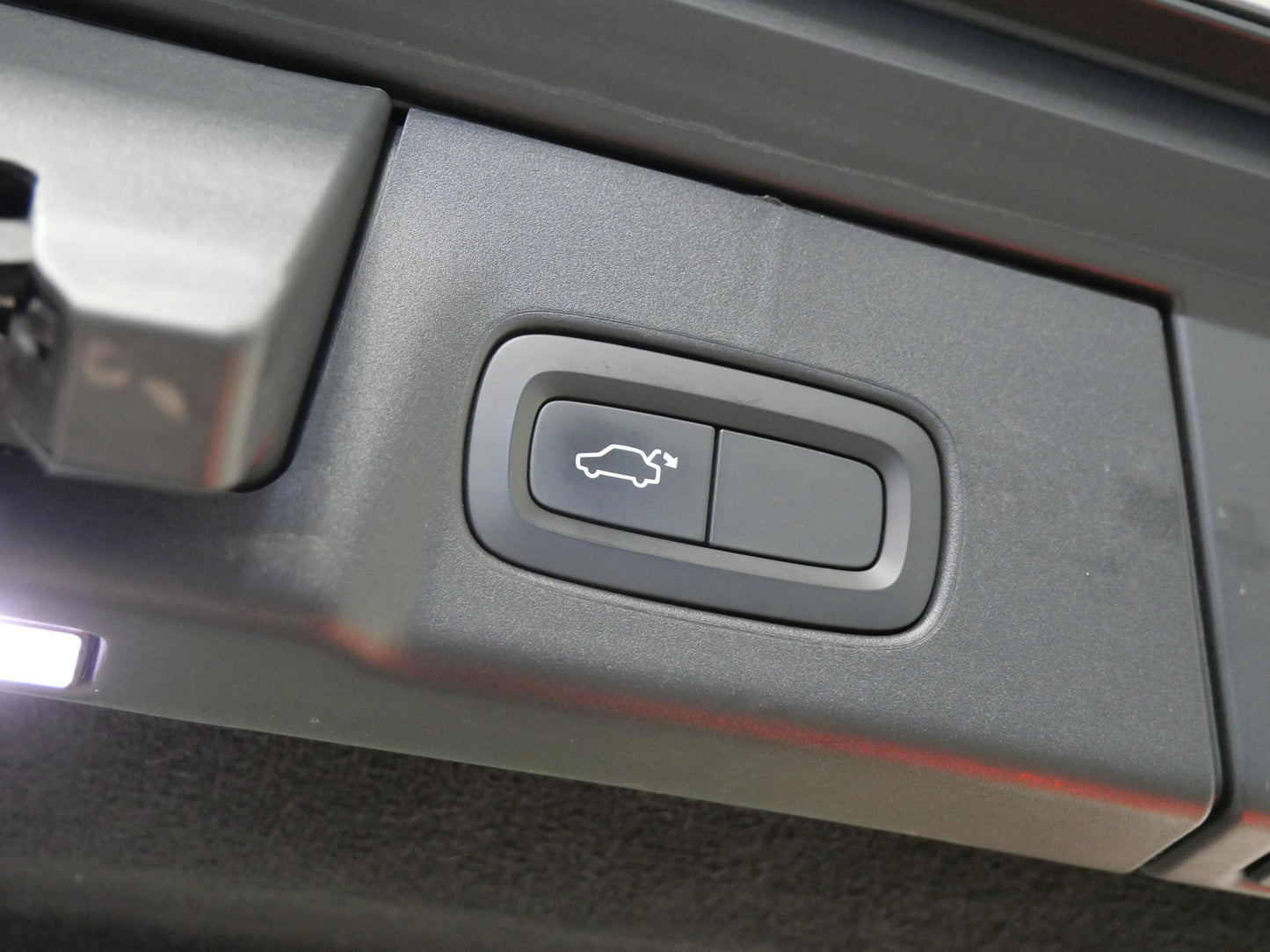 Volvo V90 2.0 D5 173 kW Cross Country