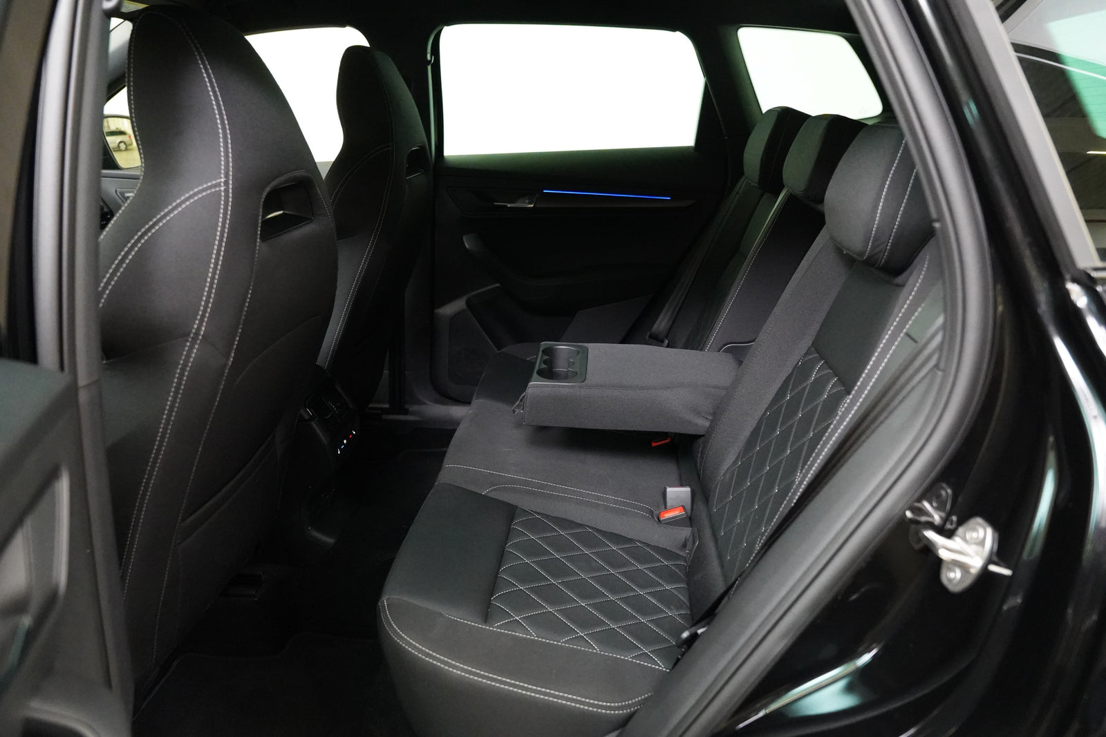 Škoda Karoq 2.0 TDI 110 kW 4x4 Sportline – foto 26
