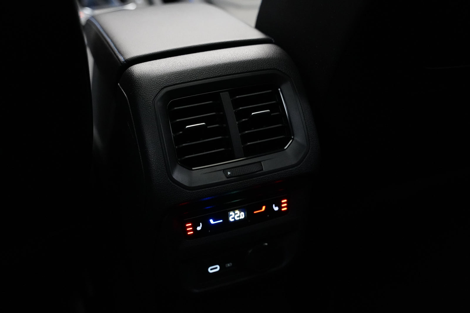 Volkswagen Tiguan 2.0 TSI 235 kW DSG 4Motion R – foto 26