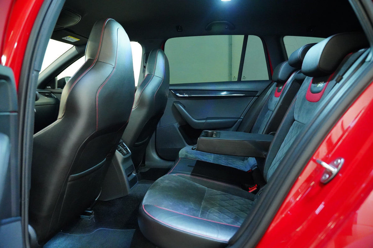 Škoda Octavia 2.0 TSI 180 kW RS – foto 26