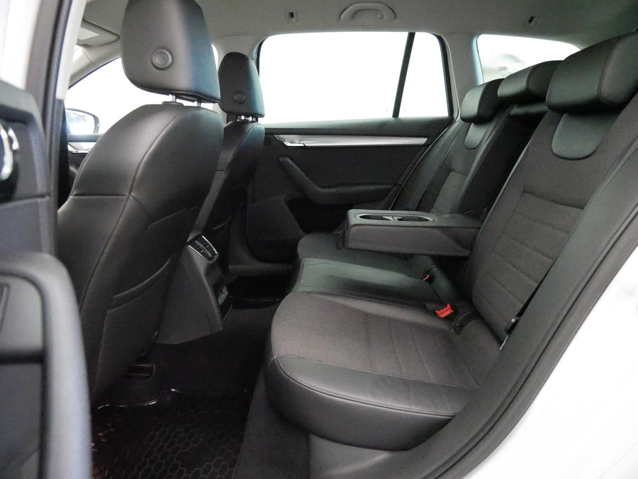 Škoda Octavia 2.0 TDI 110 kW Elegance – foto 26