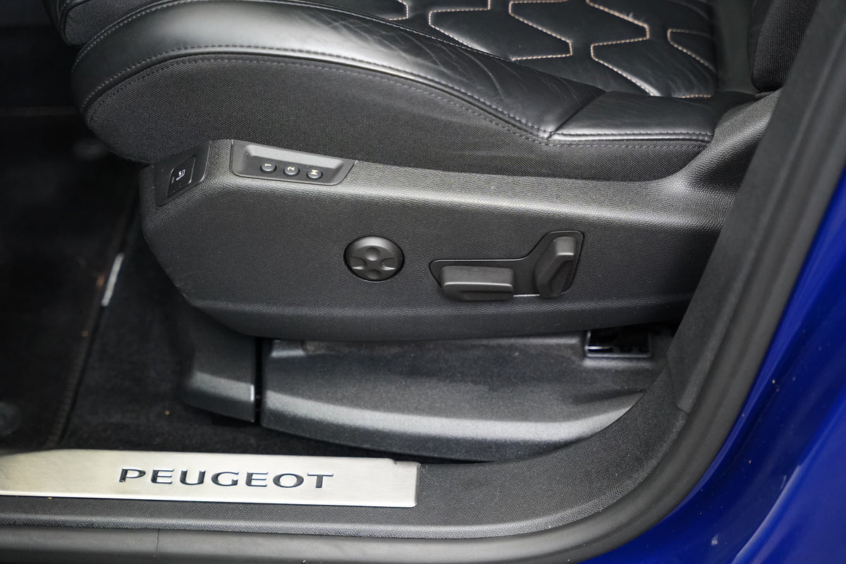 Peugeot 3008 2.0 Blue-HDi 132 kW GT – foto 26