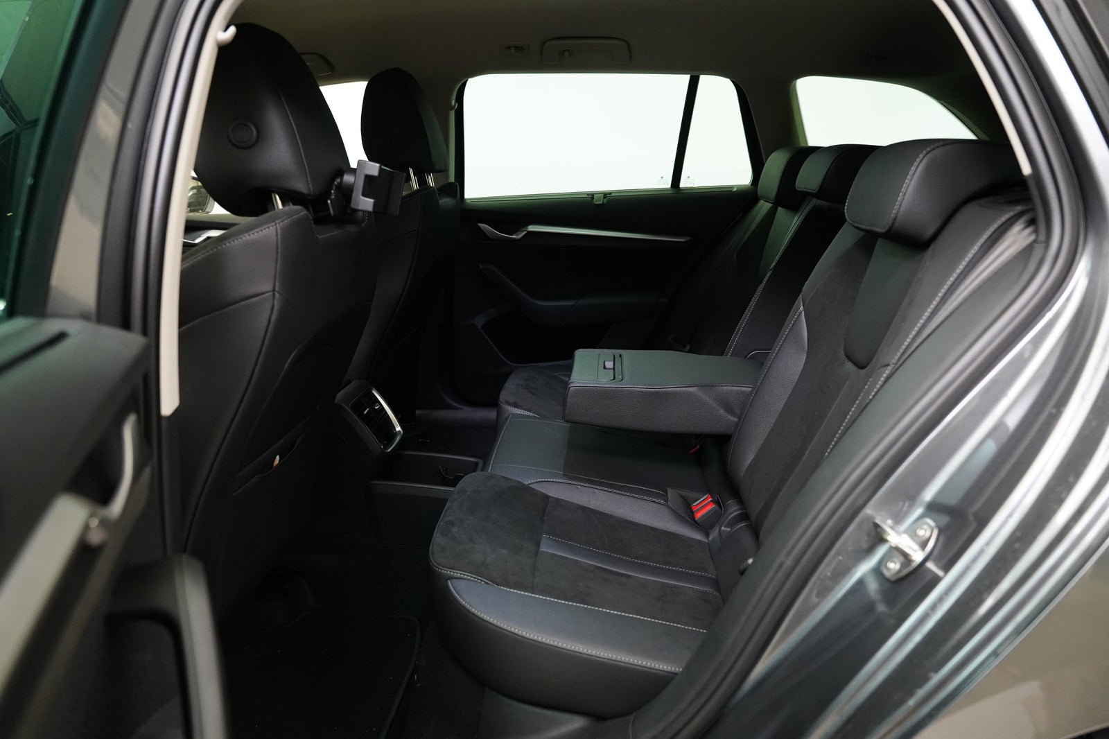 Škoda Octavia 2.0 TDI 85 kW Top Selection – foto 26