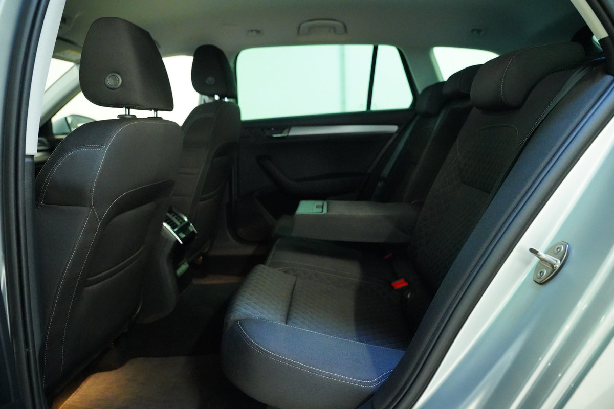 Škoda Superb 2.0 TDI 140 kW Style
