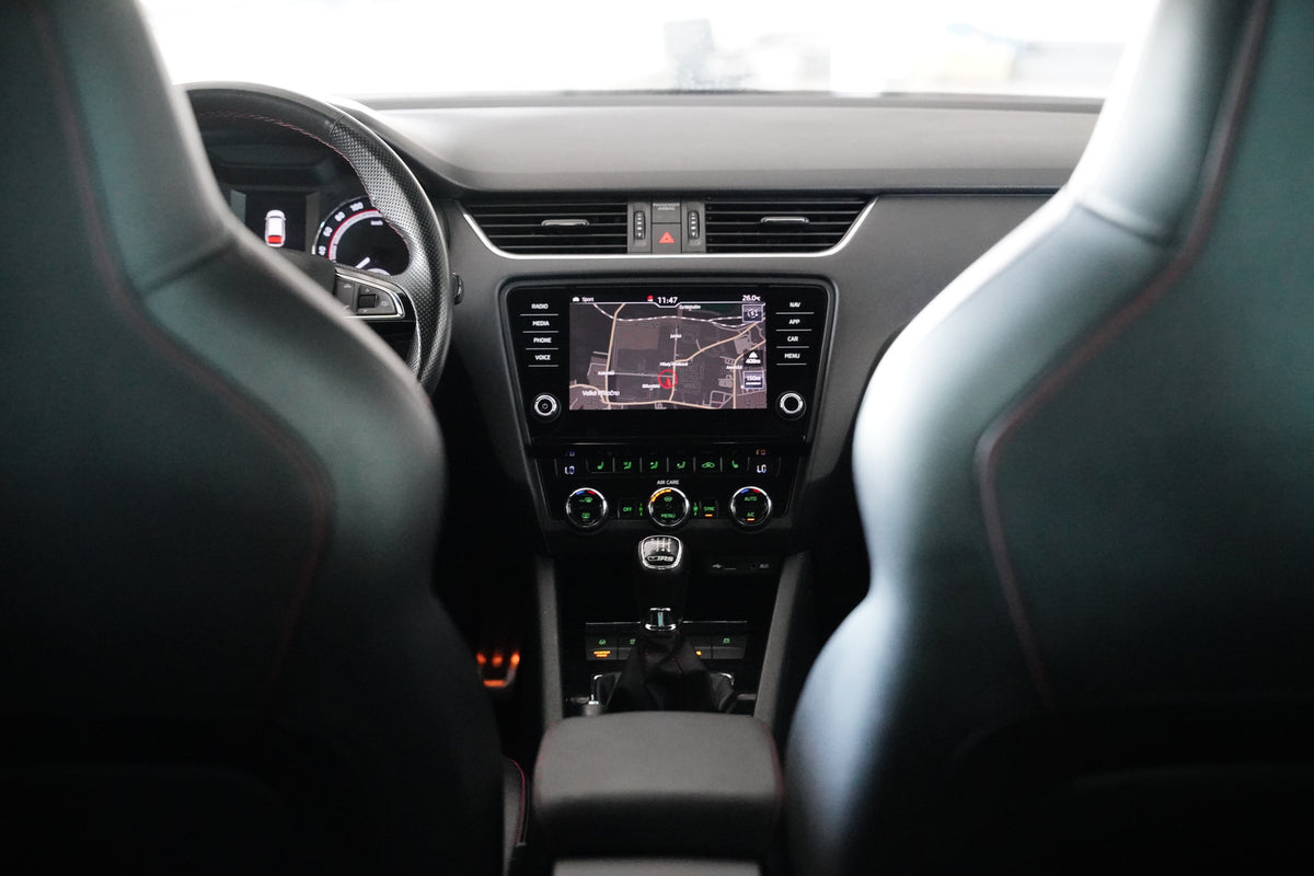 Škoda Octavia 2.0 TSI 180 kW RS – foto 26