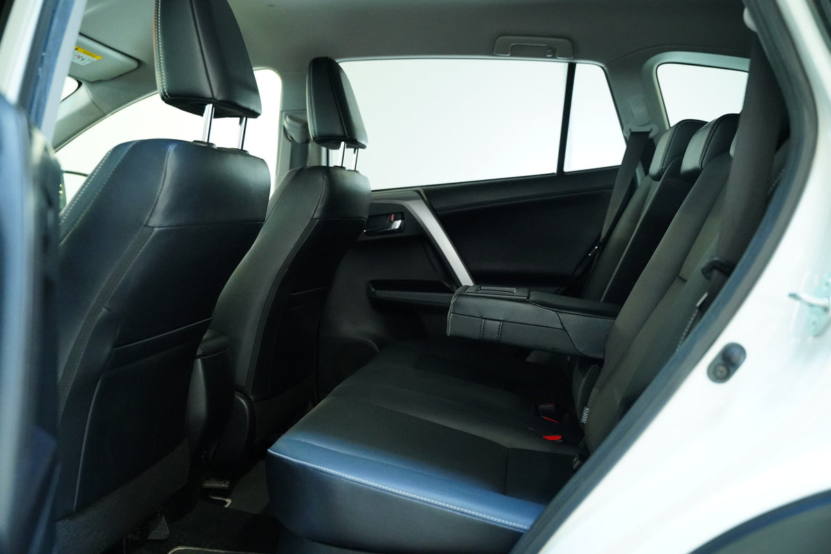 Toyota Rav4 2.5 Hybrid 145 kW Executive – foto 28