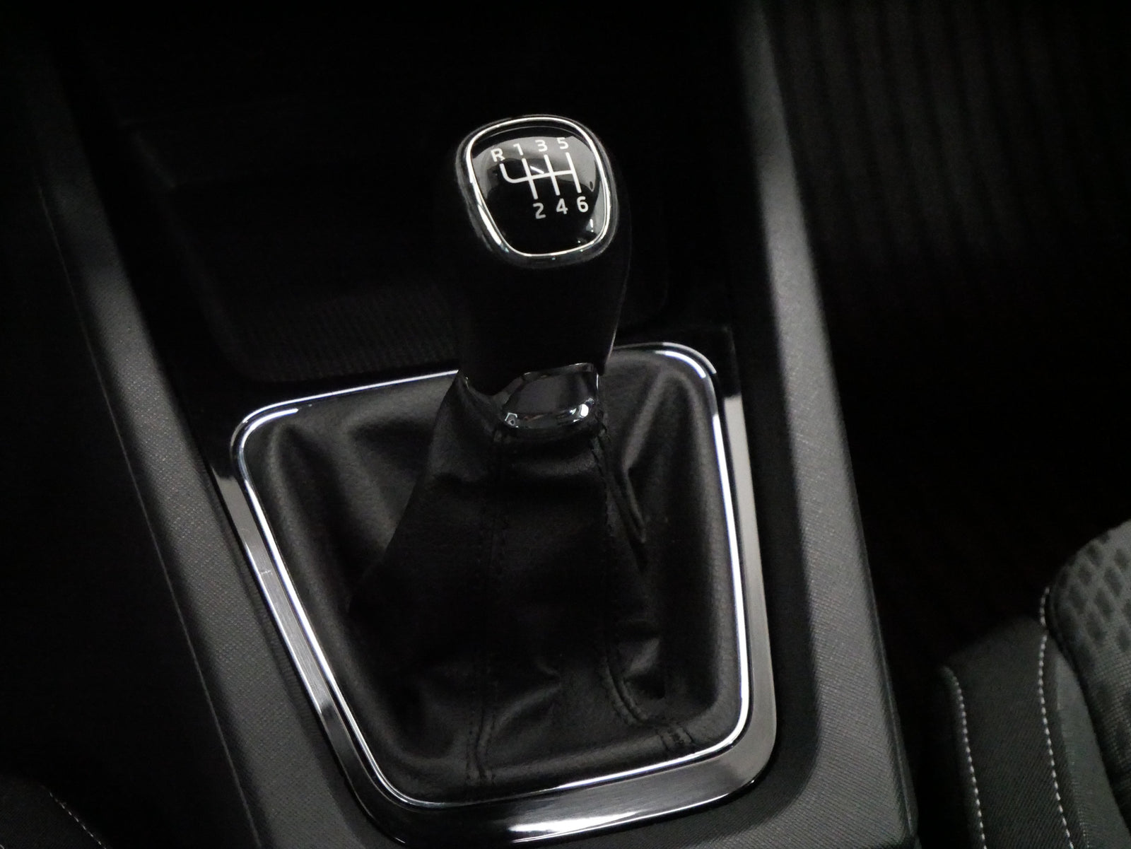 Škoda Octavia 2.0 TDI 85 kW Style – foto 26