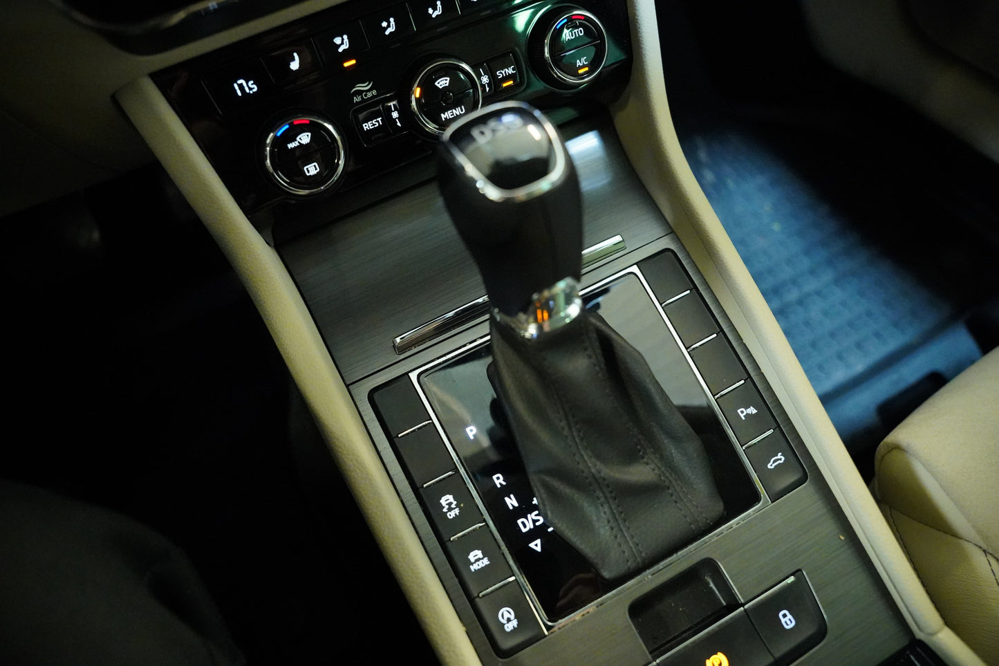 Škoda Superb 2.0 TSI 140 kW DSG Style+